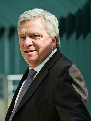 Dr. Luc Dekelver, hoofdgeneesheer
